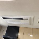 板橋区にて天カセ2台・壁掛形24台設置工事